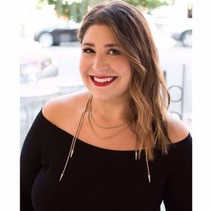 Meet your Posher, Angie